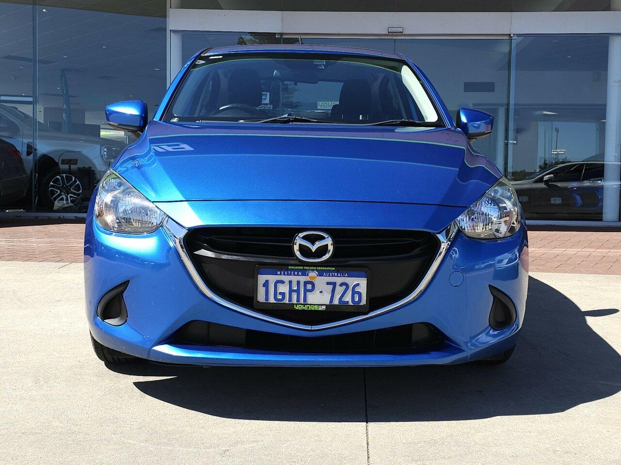 Mazda 2 image 2